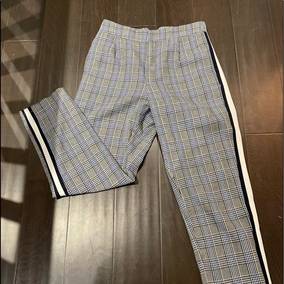 💵 BOGO free. Plaid pants with racer stripe down the side. Size Medium. - Picture 1 of 4